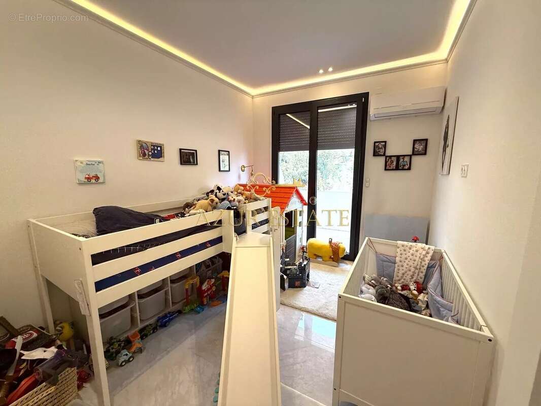 Appartement à ROQUEBRUNE-CAP-MARTIN