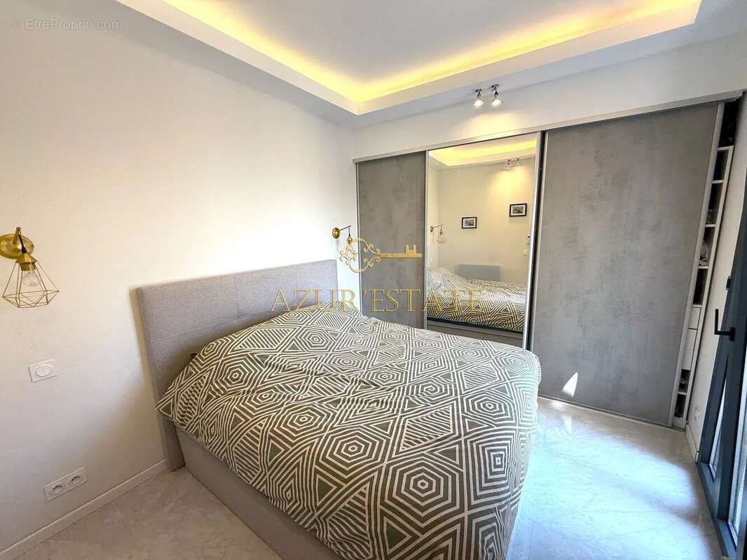 Appartement à ROQUEBRUNE-CAP-MARTIN