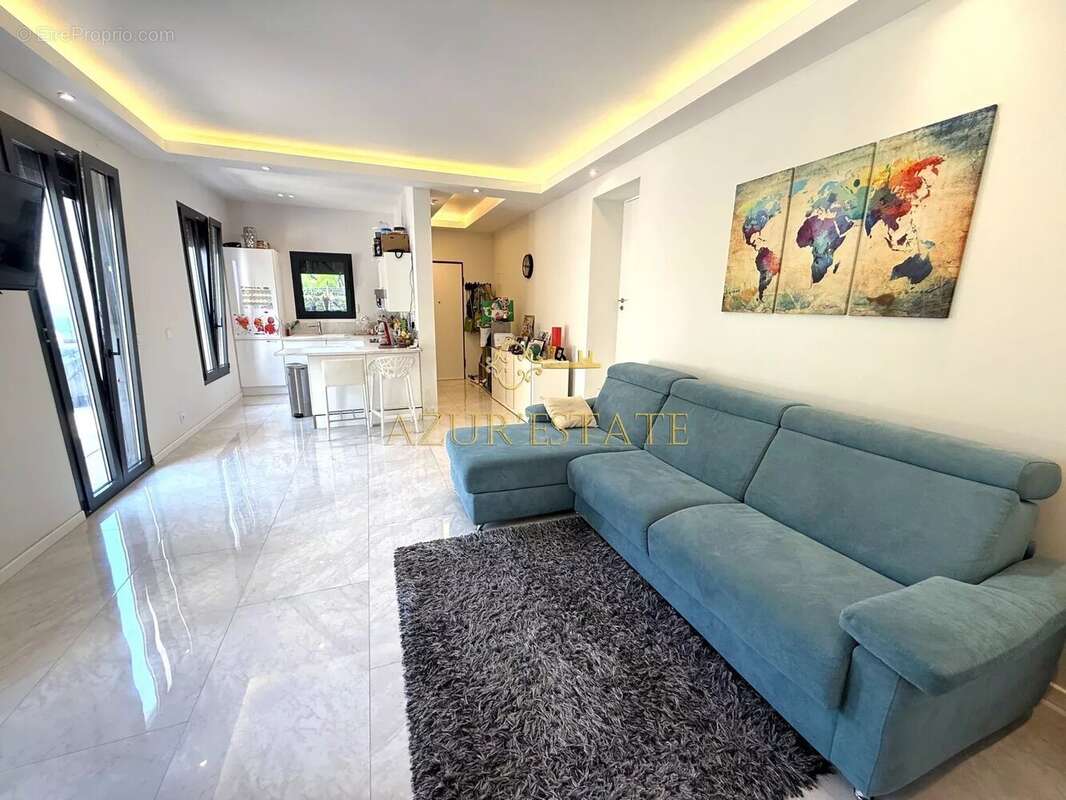 Appartement à ROQUEBRUNE-CAP-MARTIN