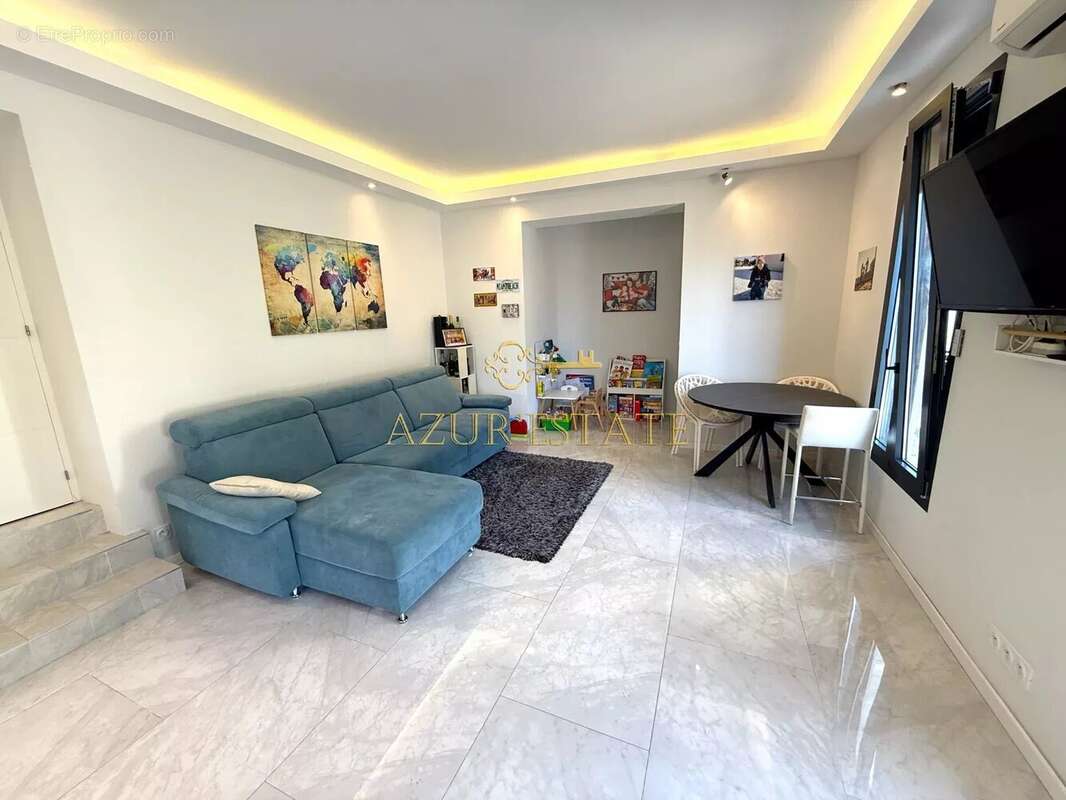 Appartement à ROQUEBRUNE-CAP-MARTIN