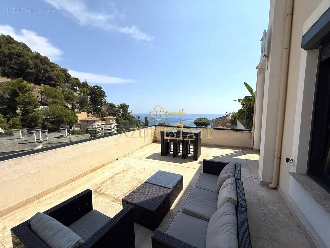Appartement à ROQUEBRUNE-CAP-MARTIN