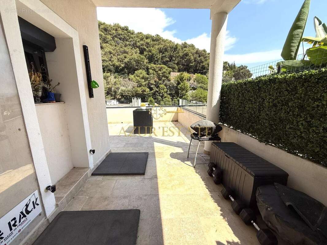 Appartement à ROQUEBRUNE-CAP-MARTIN