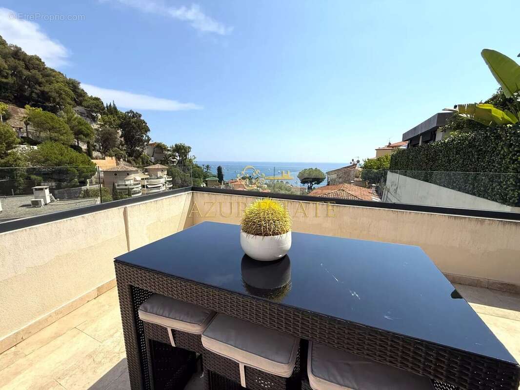 Appartement à ROQUEBRUNE-CAP-MARTIN