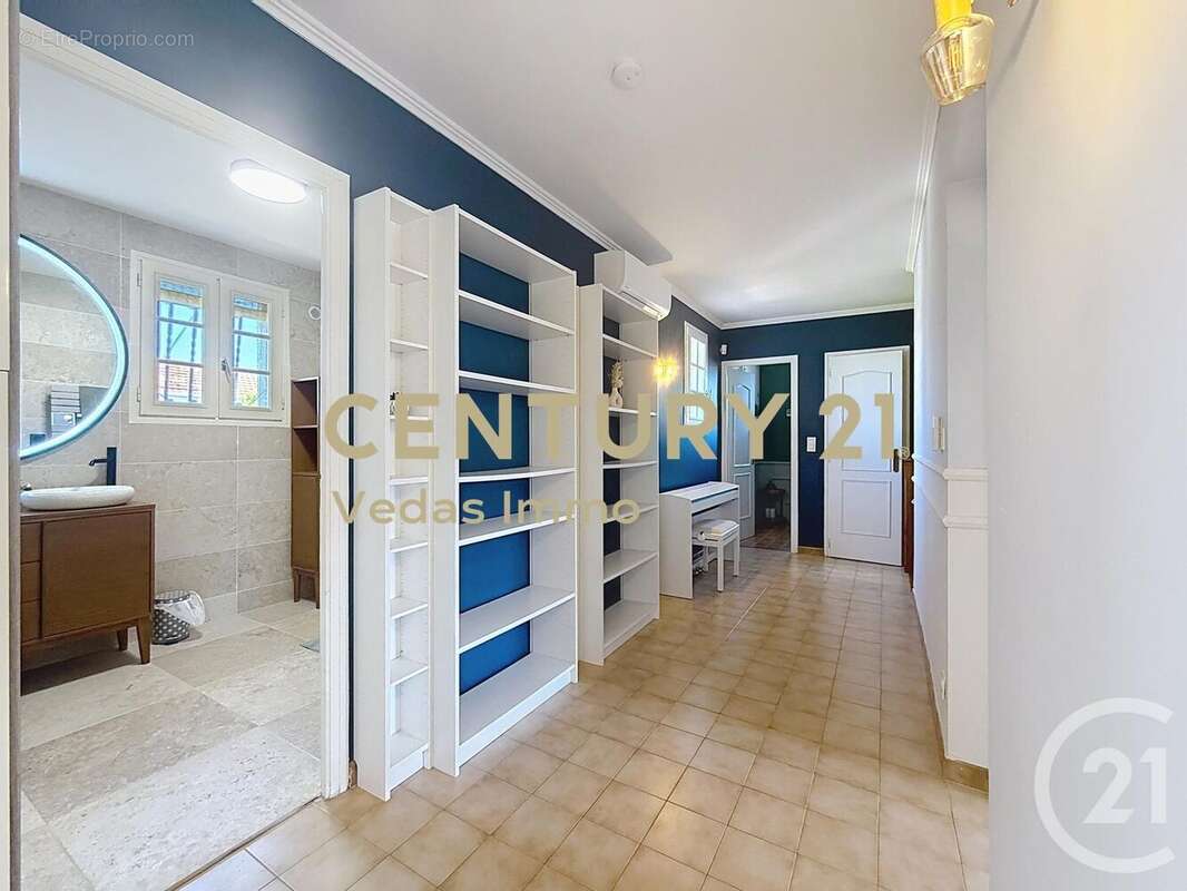 Maison à SAINT-JEAN-DE-VEDAS