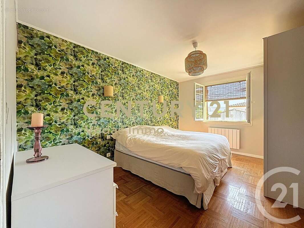 Maison à SAINT-JEAN-DE-VEDAS