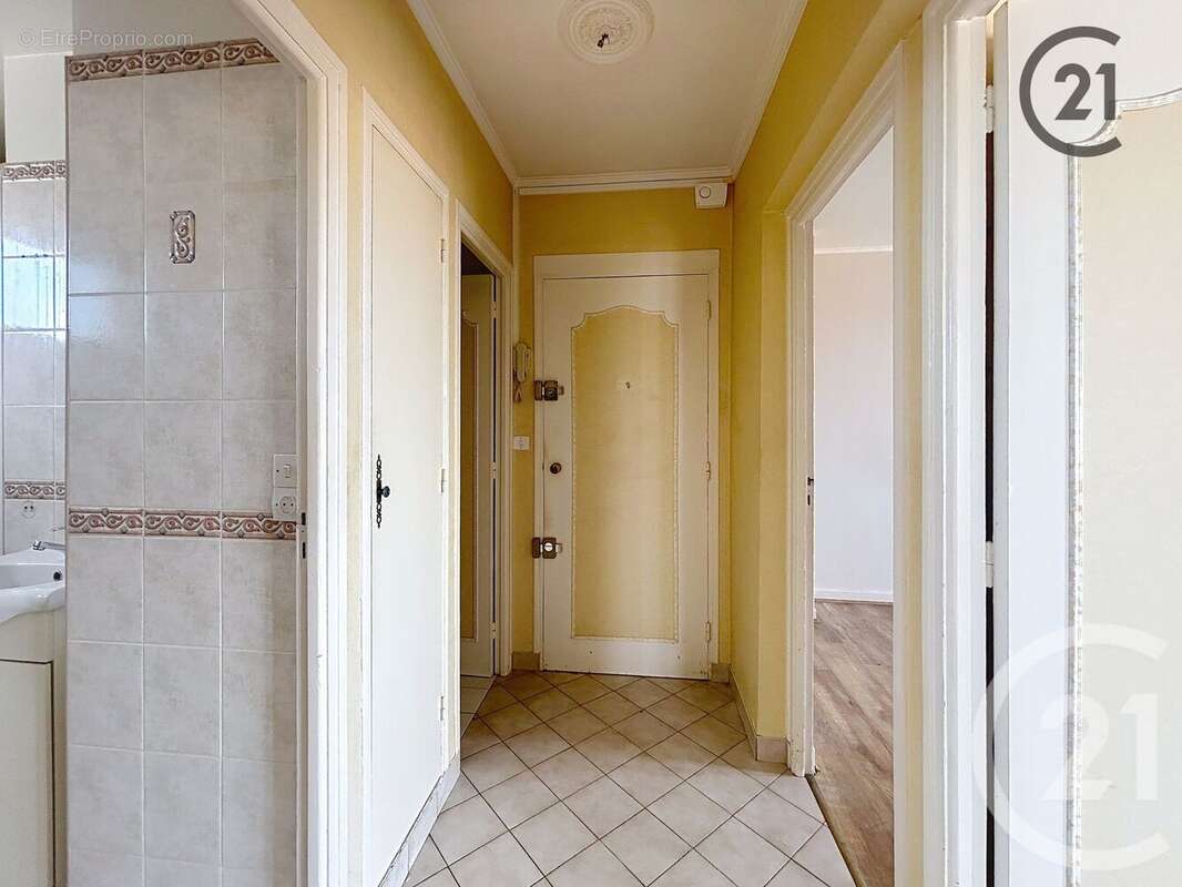 Appartement à LA CHAPELLE-SAINT-LUC