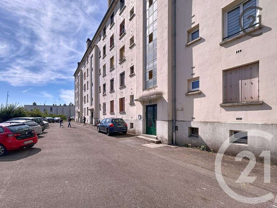 Appartement à LA CHAPELLE-SAINT-LUC