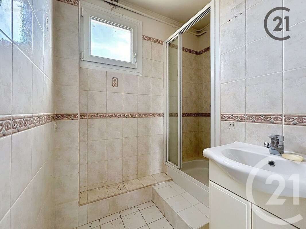 Appartement à LA CHAPELLE-SAINT-LUC