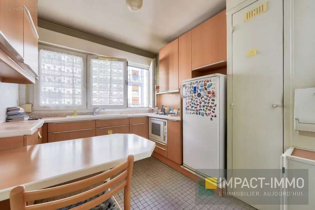 Appartement à PARIS-18E