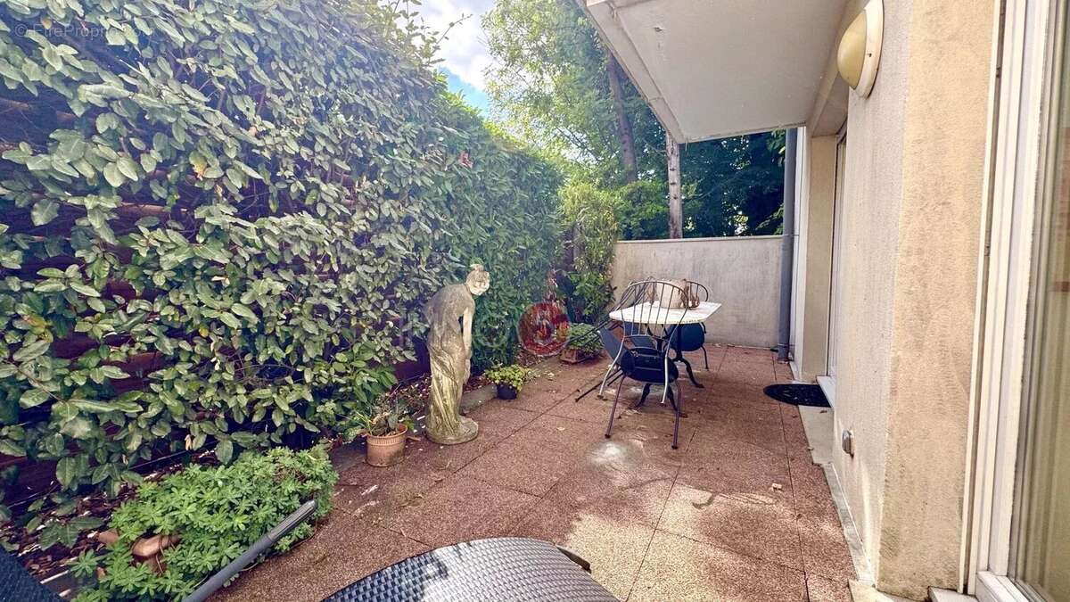 Appartement à LE RAINCY