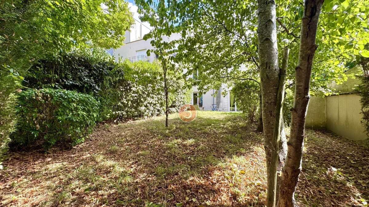 Appartement à LE RAINCY