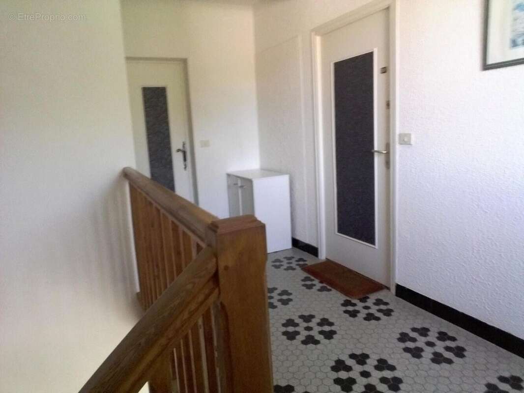 Appartement à LACAPELLE-MARIVAL