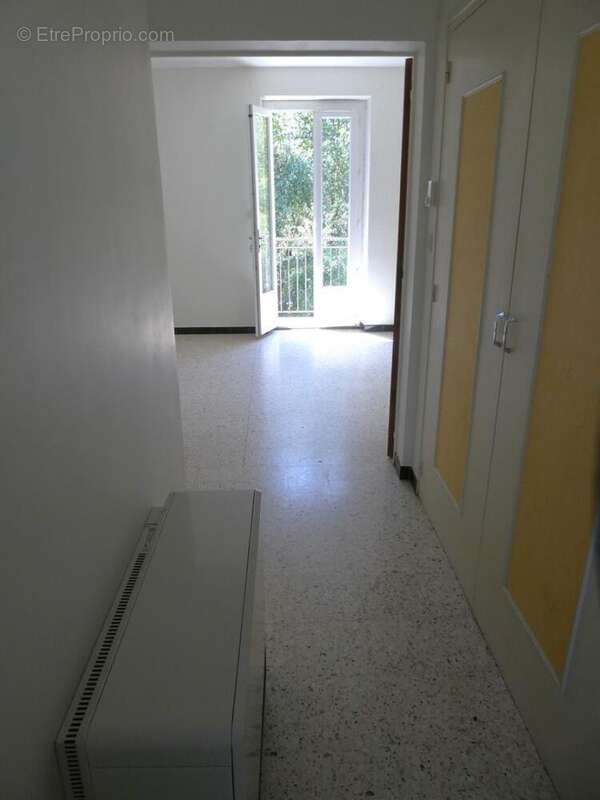 Appartement à LACAPELLE-MARIVAL