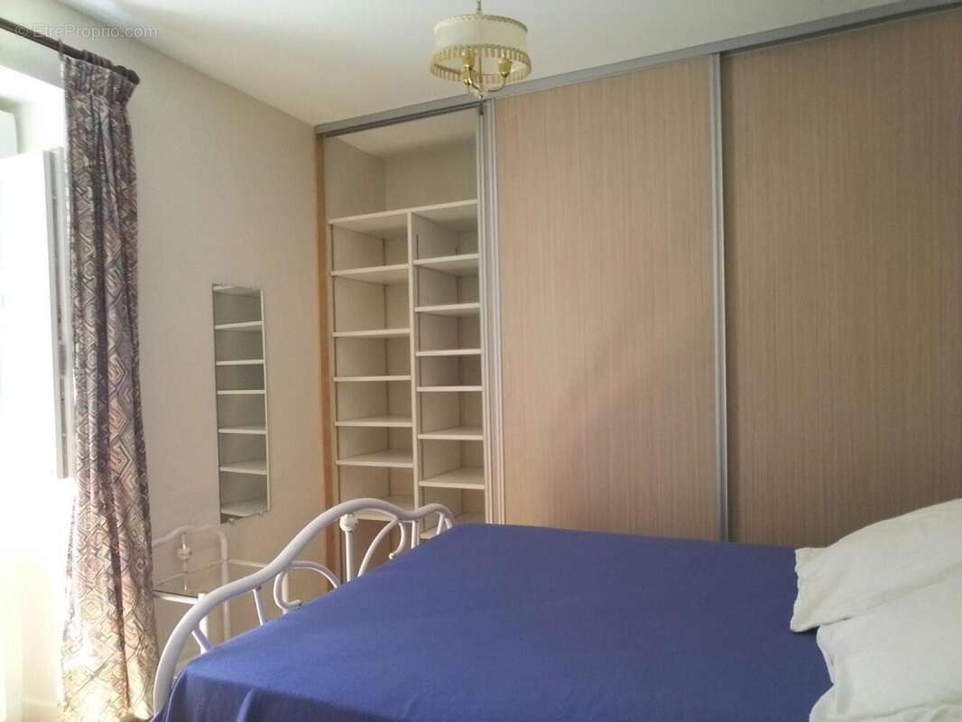 Appartement à LACAPELLE-MARIVAL