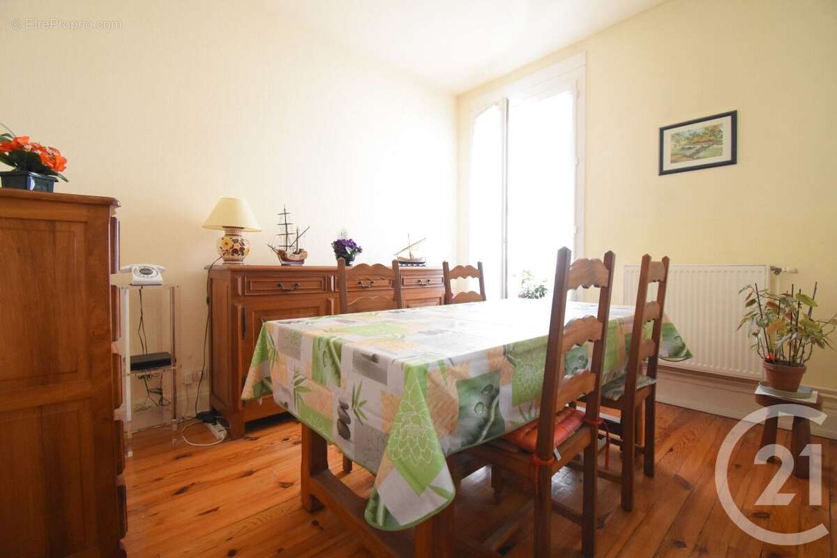 Appartement à VICHY