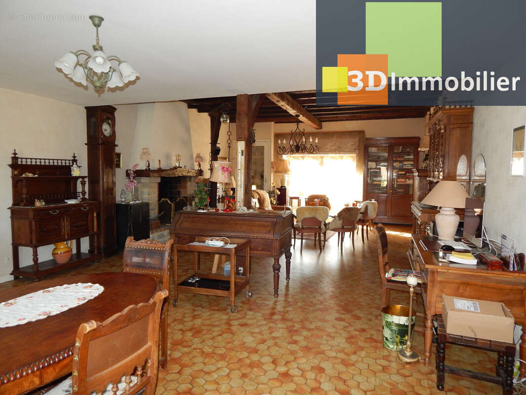 PIÈCE DE VIE 62 m² - Maison à LONS-LE-SAUNIER