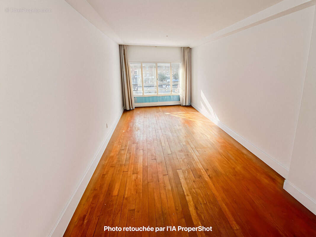 Appartement à PARIS-20E