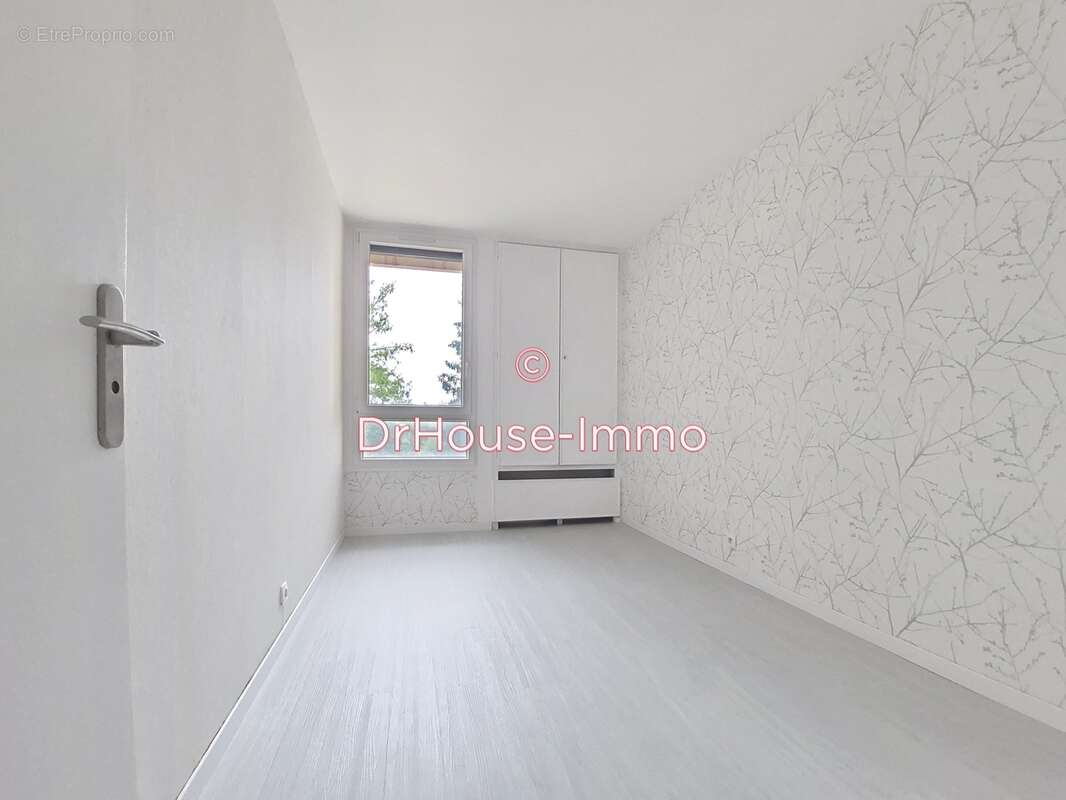 Appartement à ELANCOURT