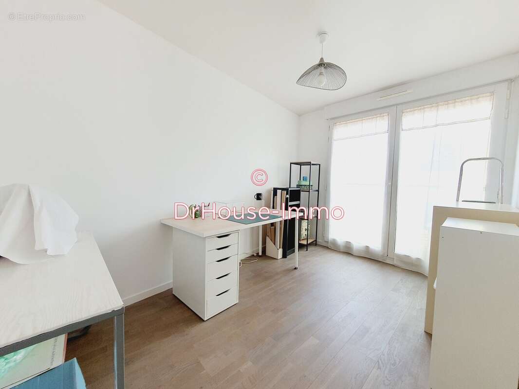 Appartement à COLOMBES