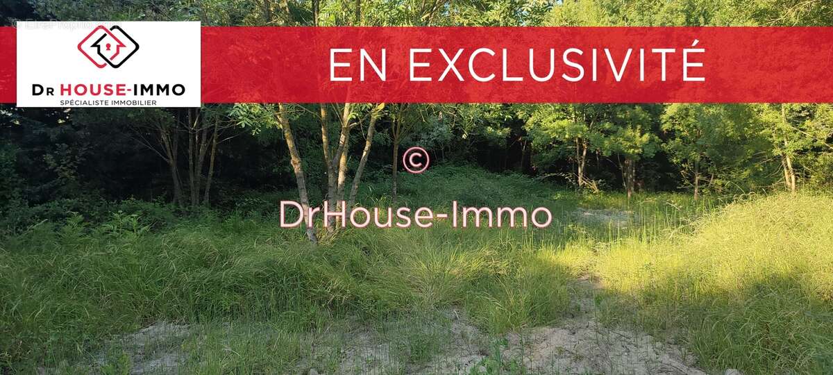 Terrain à CADEROUSSE