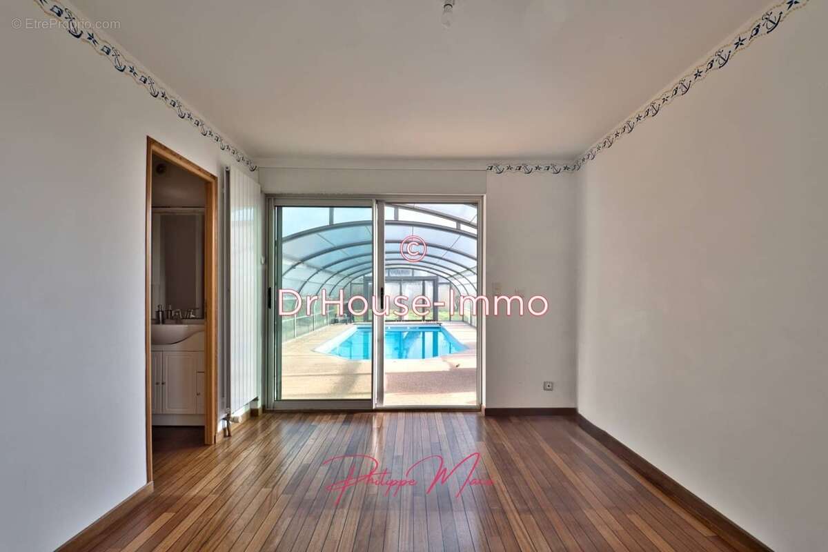 Maison à AUZOUVILLE-SUR-RY