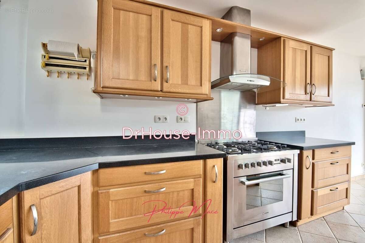 Maison à AUZOUVILLE-SUR-RY