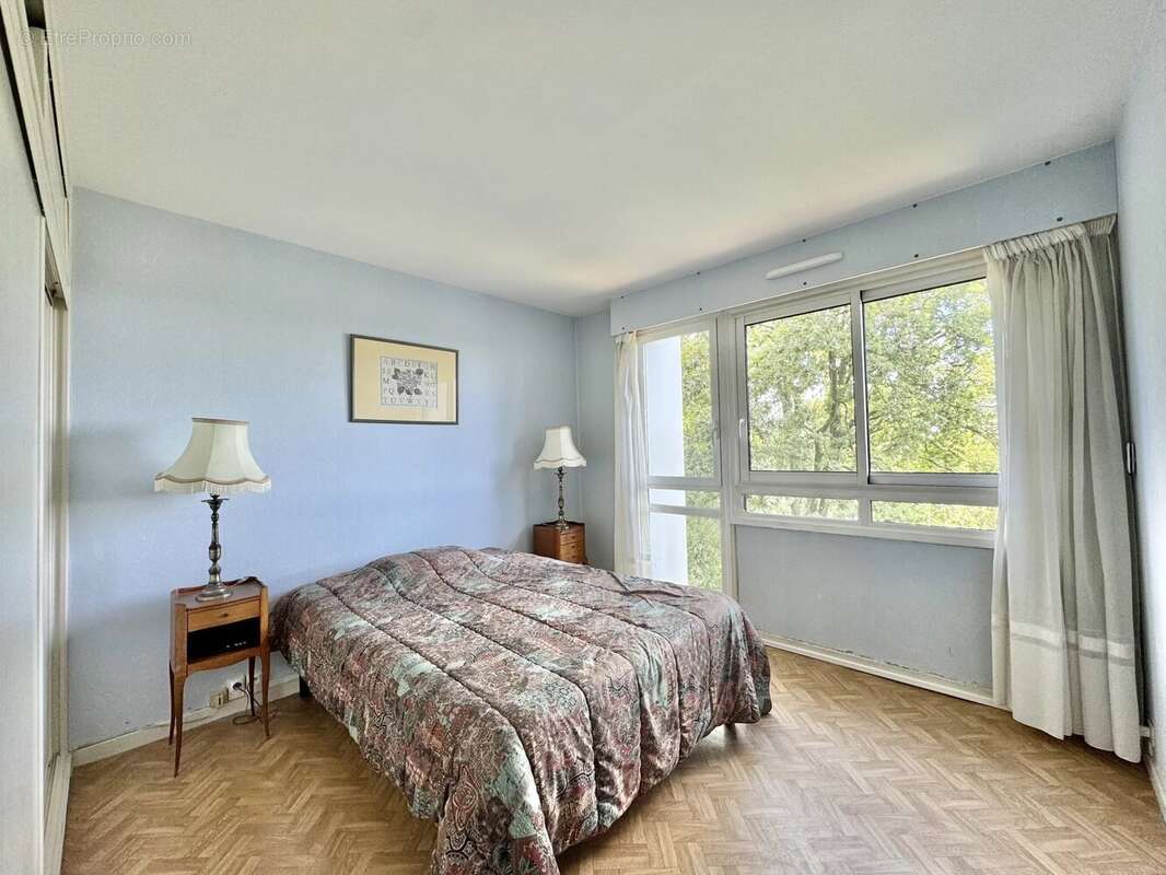 Appartement à VERRIERES-LE-BUISSON