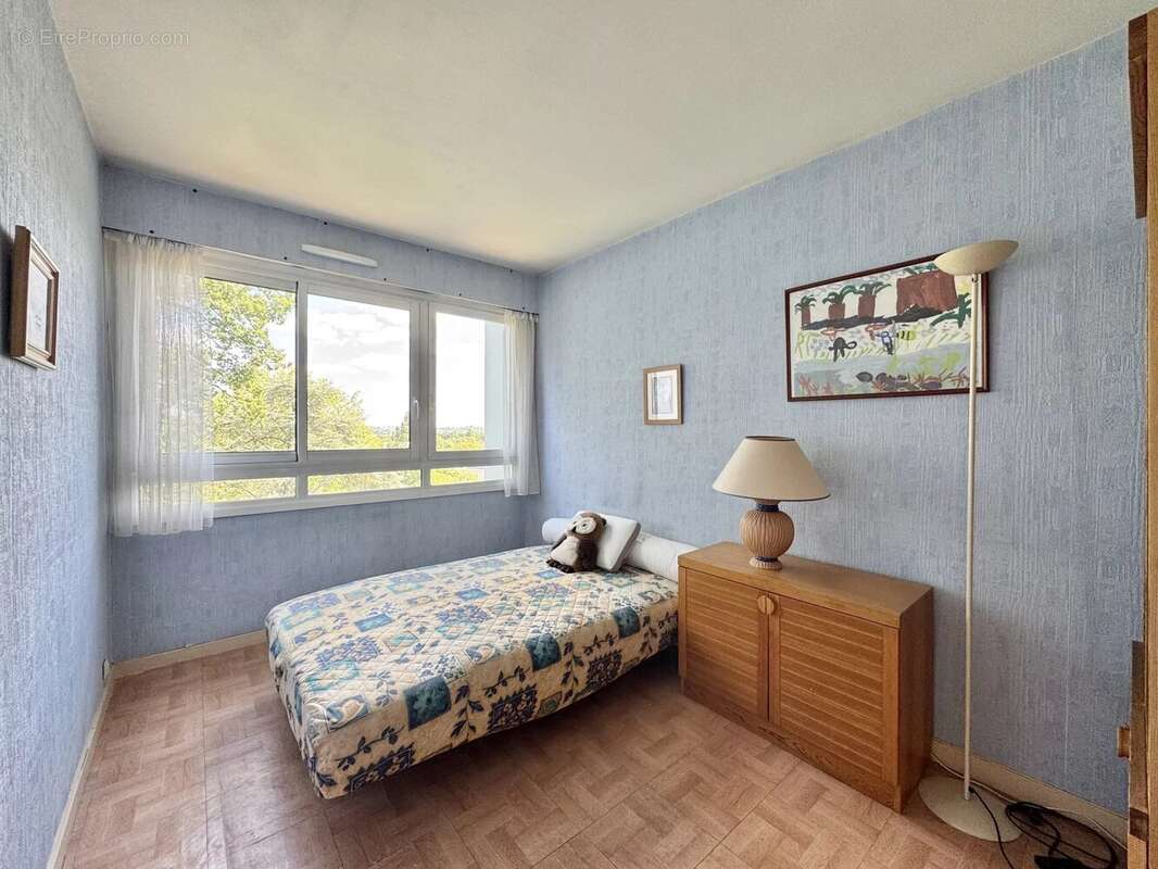 Appartement à VERRIERES-LE-BUISSON