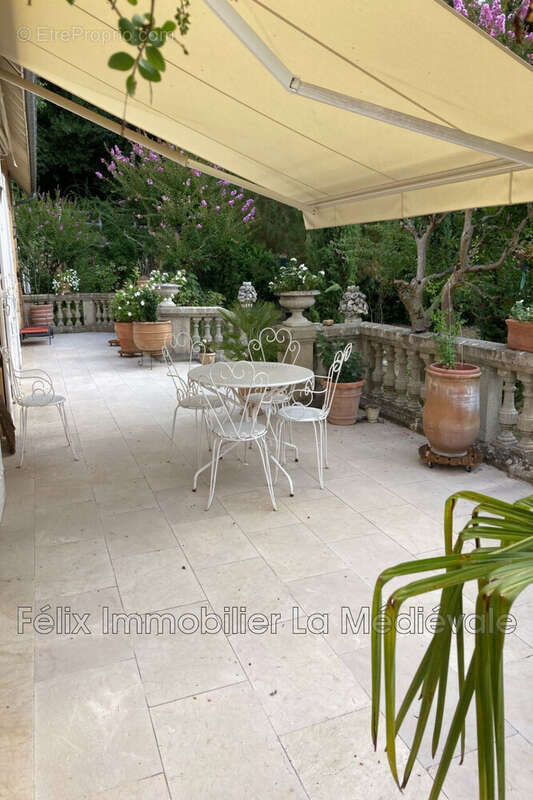 Maison à SARLAT-LA-CANEDA