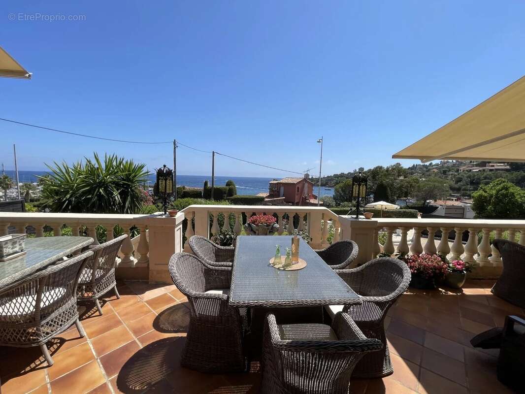 Maison à THEOULE-SUR-MER