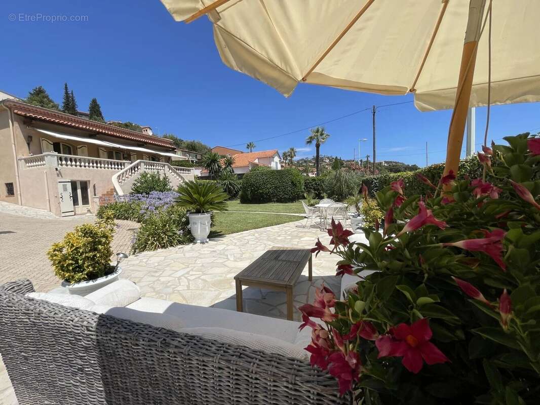 Maison à THEOULE-SUR-MER