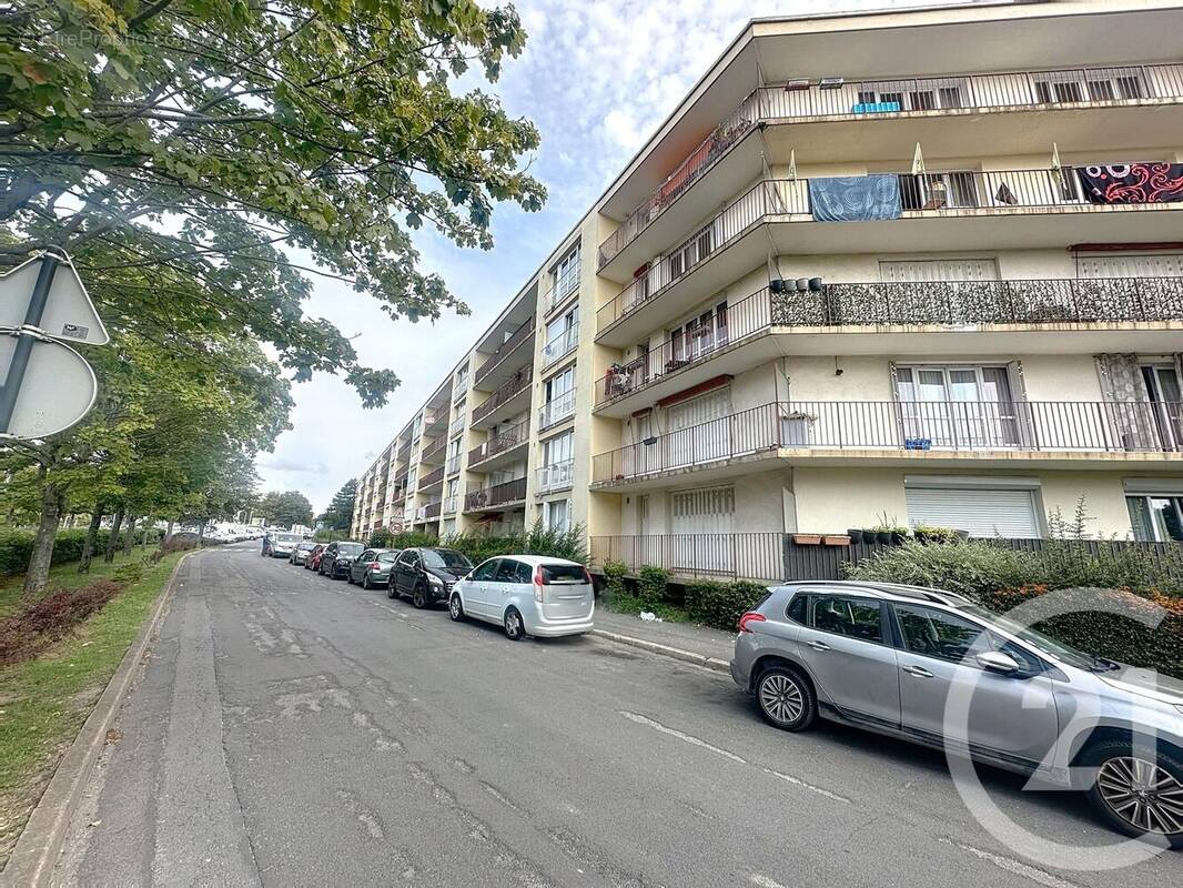 Appartement à GARGES-LES-GONESSE