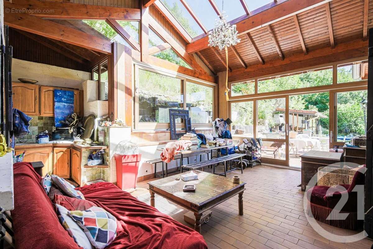 Maison à SAINT-MARTIN-LE-VINOUX