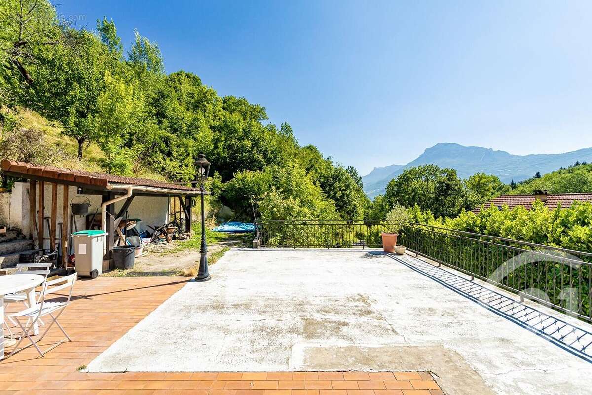 Maison à SAINT-MARTIN-LE-VINOUX