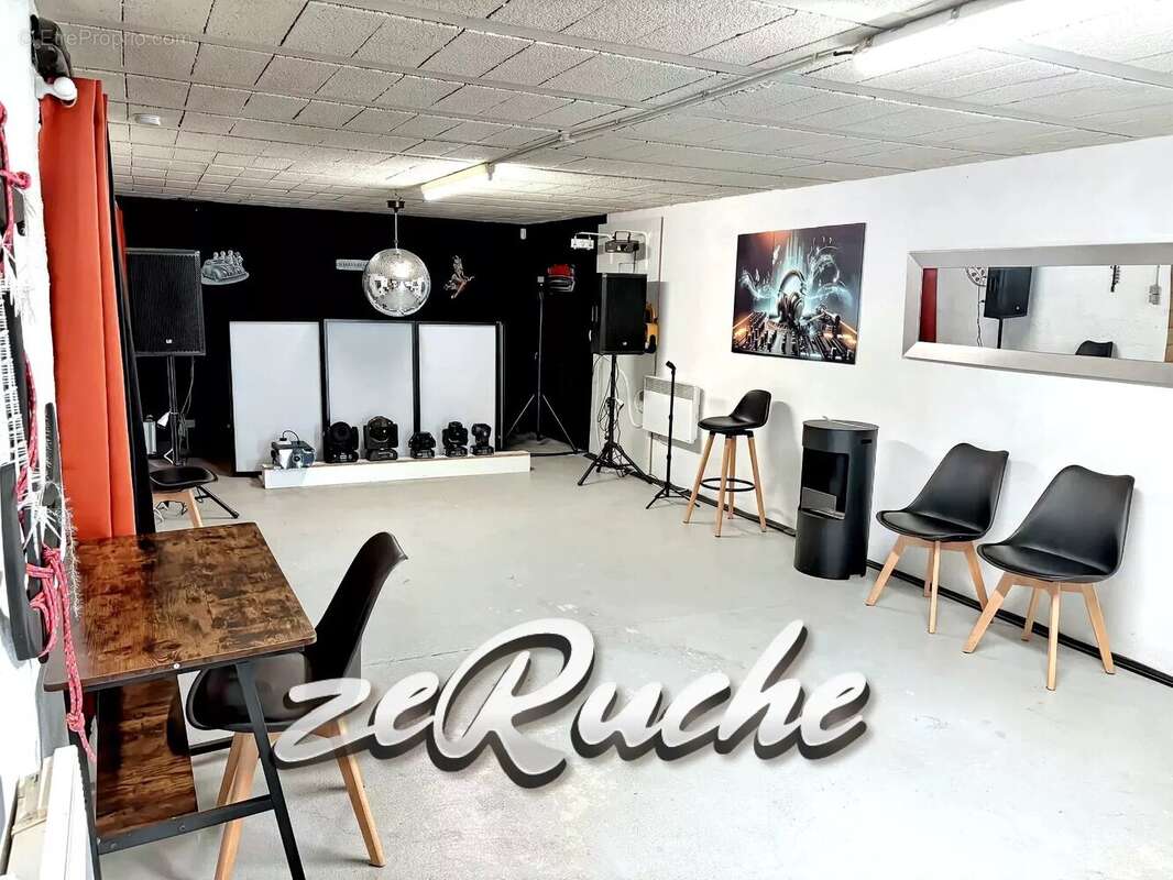 Maison à DEMOUVILLE