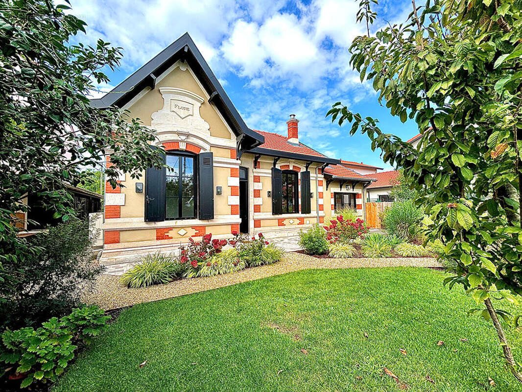 Maison à GUJAN-MESTRAS