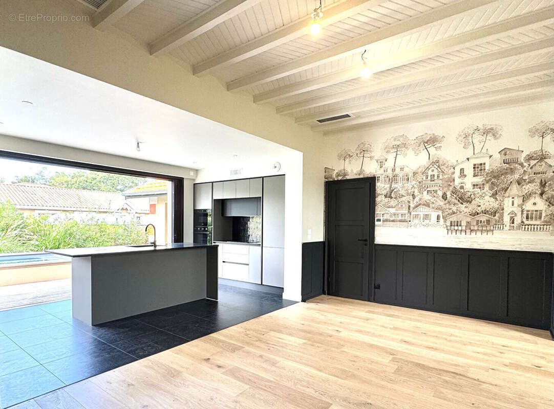 Maison à GUJAN-MESTRAS