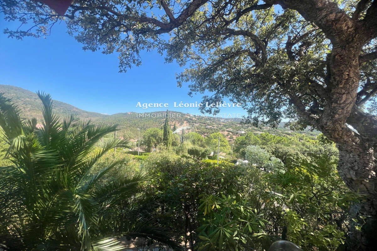 Maison à LES ISSAMBRES