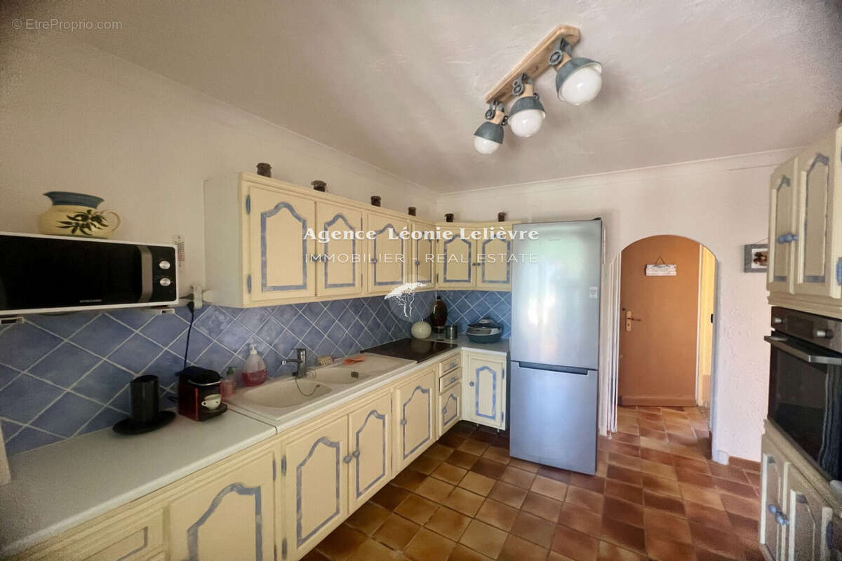 Maison à LES ISSAMBRES