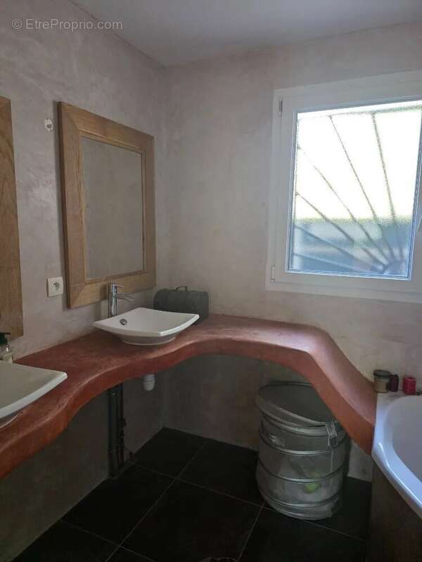 Maison à MOURS-SAINT-EUSEBE