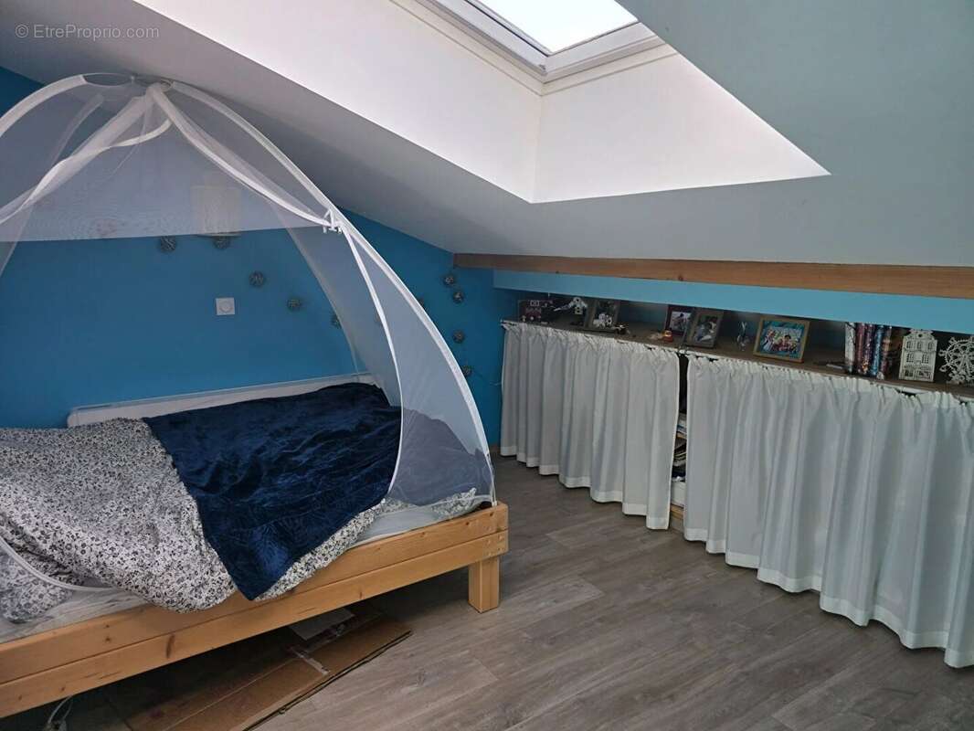 Maison à MOURS-SAINT-EUSEBE