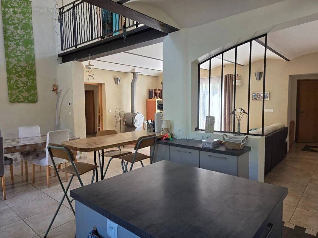 Maison à MOURS-SAINT-EUSEBE