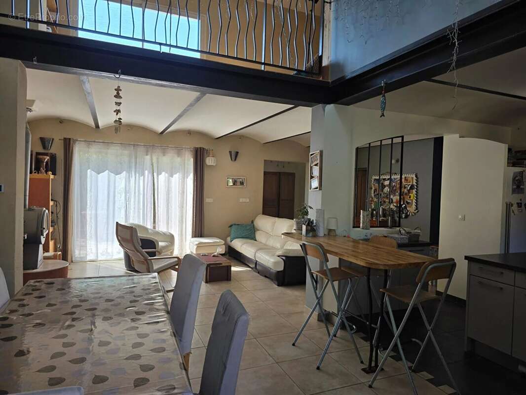 Maison à MOURS-SAINT-EUSEBE