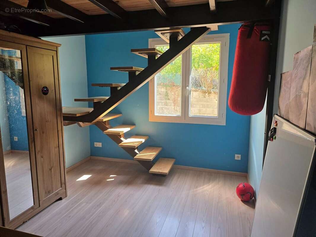 Maison à MOURS-SAINT-EUSEBE