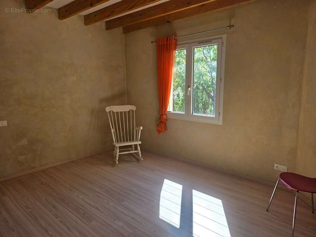 Maison à MOURS-SAINT-EUSEBE