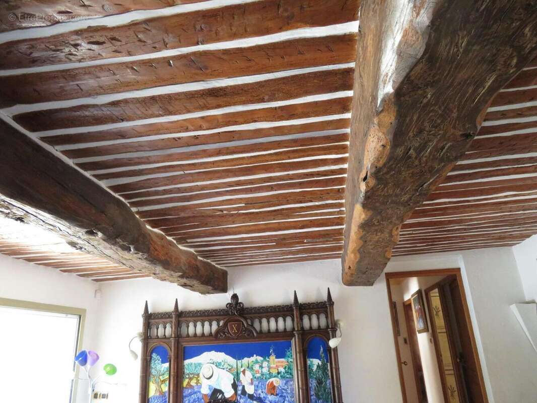   - Maison à FIGANIERES