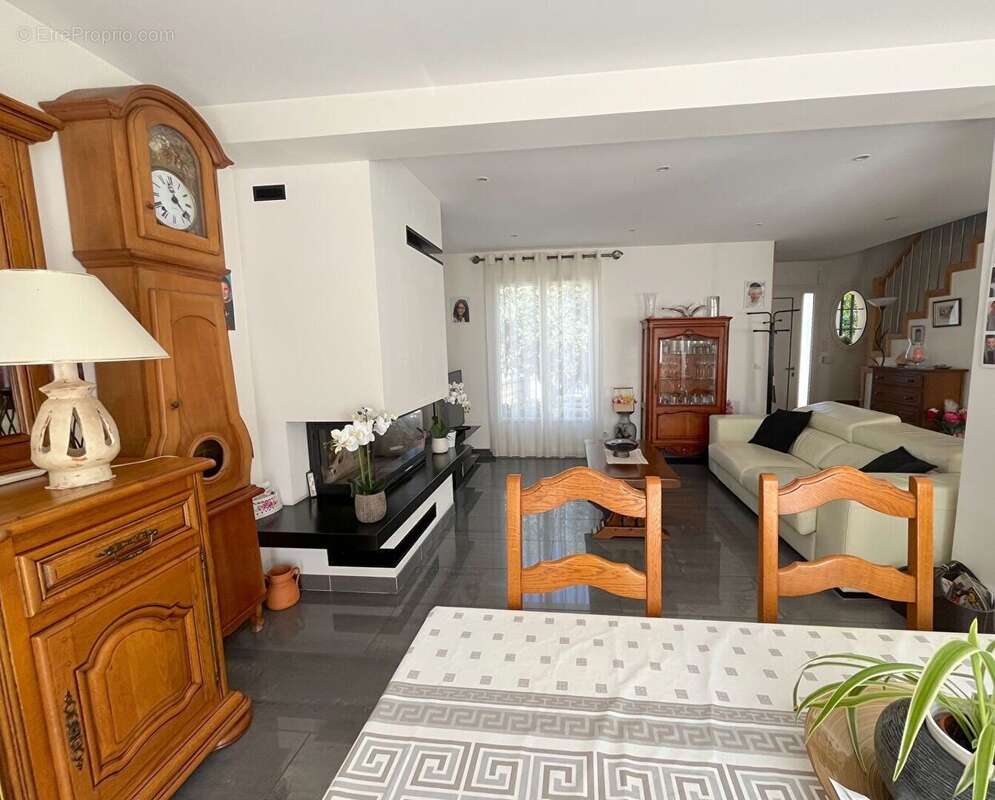 Maison à RIS-ORANGIS