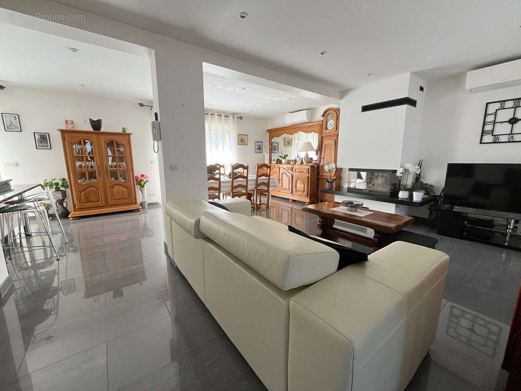 Maison à RIS-ORANGIS