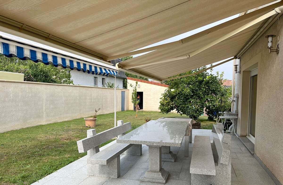 Maison à RIS-ORANGIS