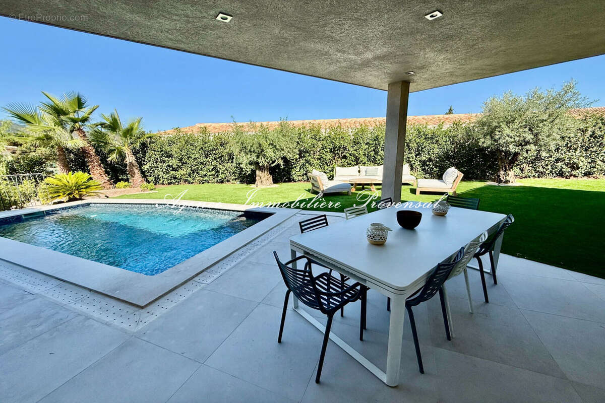 Maison à SAINTE-MAXIME